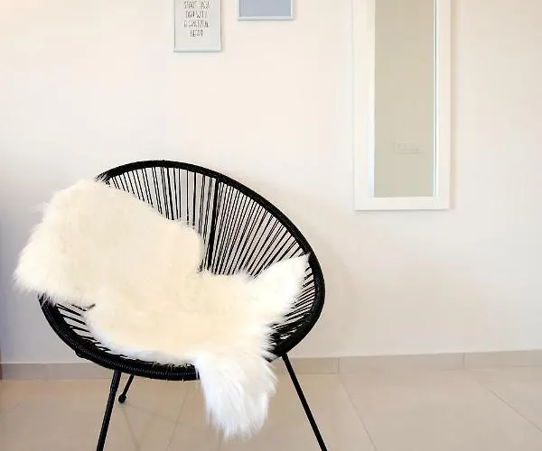 Marija Anchor Exclusive